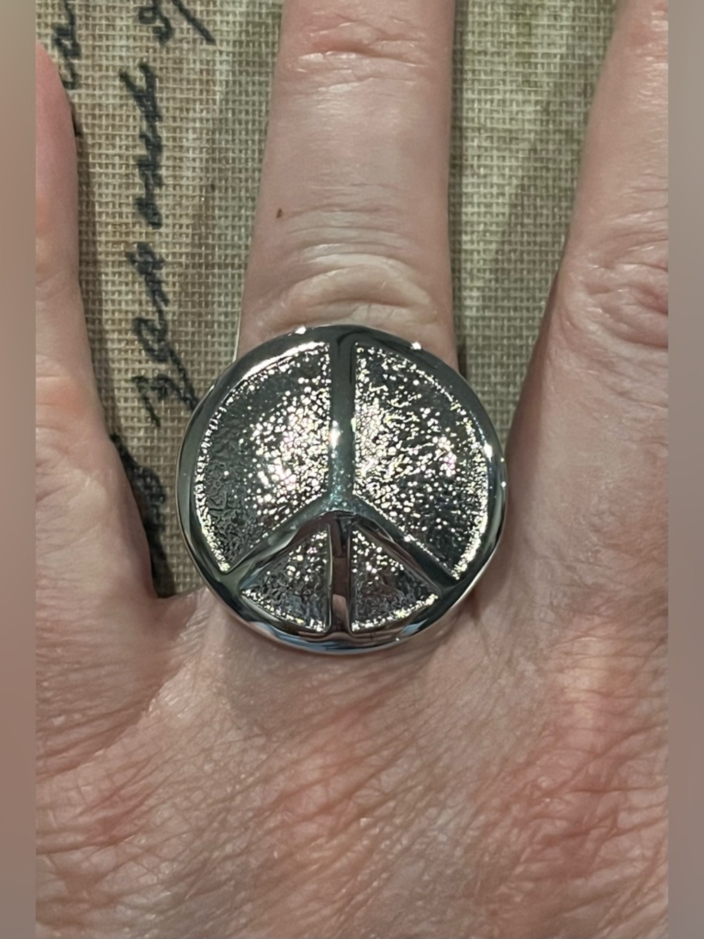 Lauren G Adams Silver Peace Sign Ring - Shiny Statement Band size 6 New